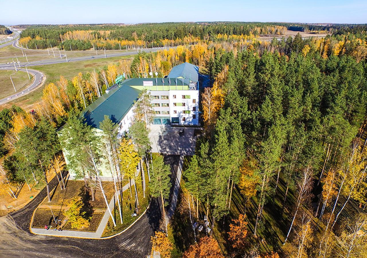 Green Park Hotel Airport Minsk Silichy Exterior foto